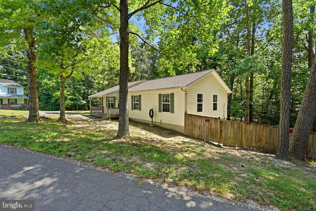 673 Grenada Ln Property Photo 27