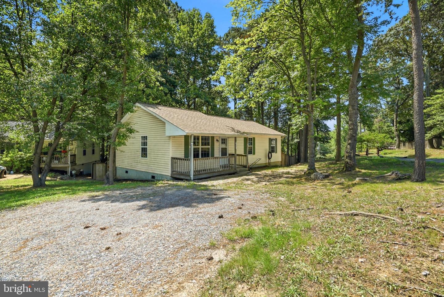 673 Grenada Ln Property Photo 28