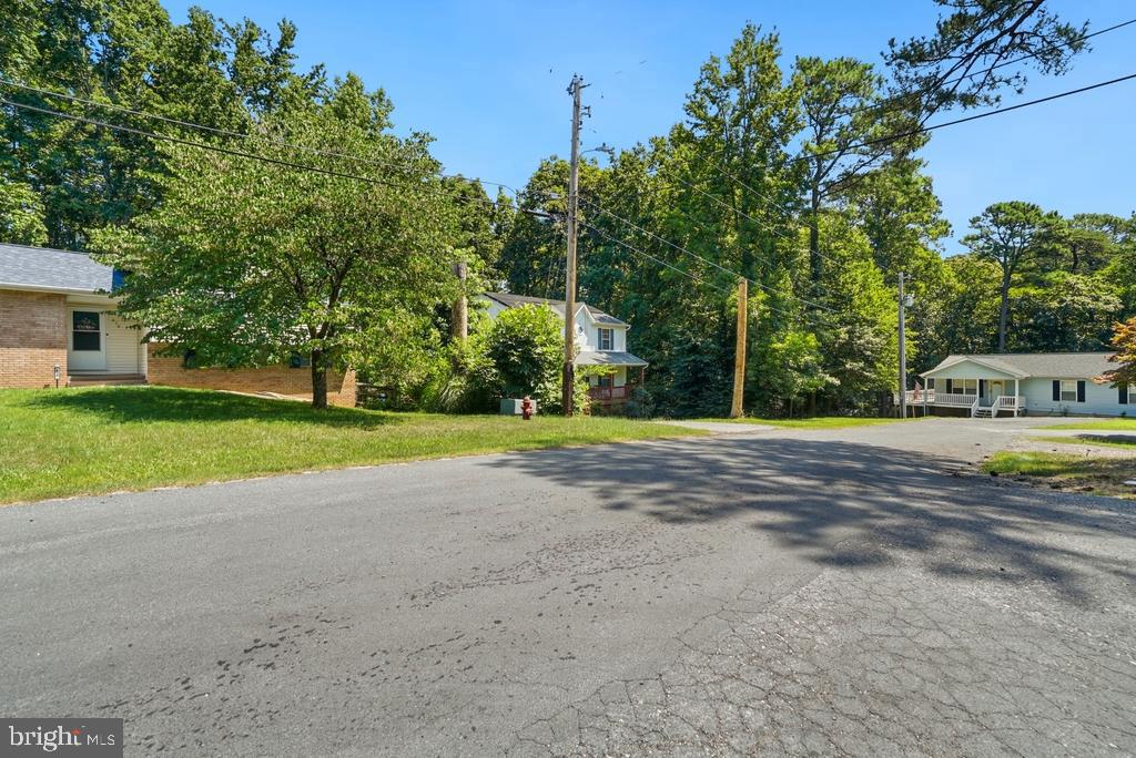 673 Grenada Ln Property Photo 30
