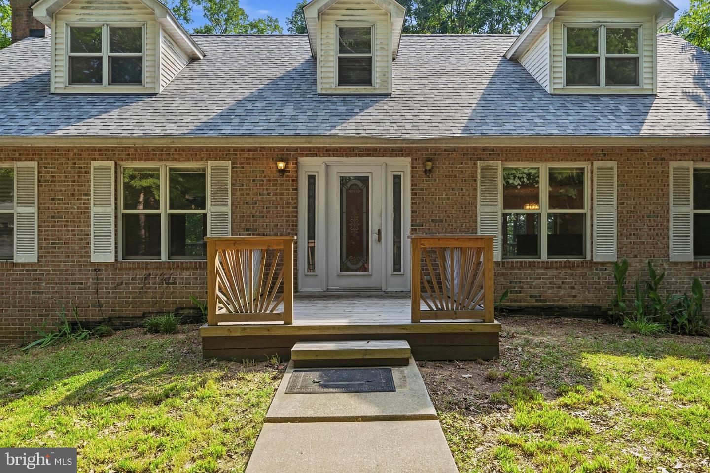 924 Chart Ct Property Photo 8