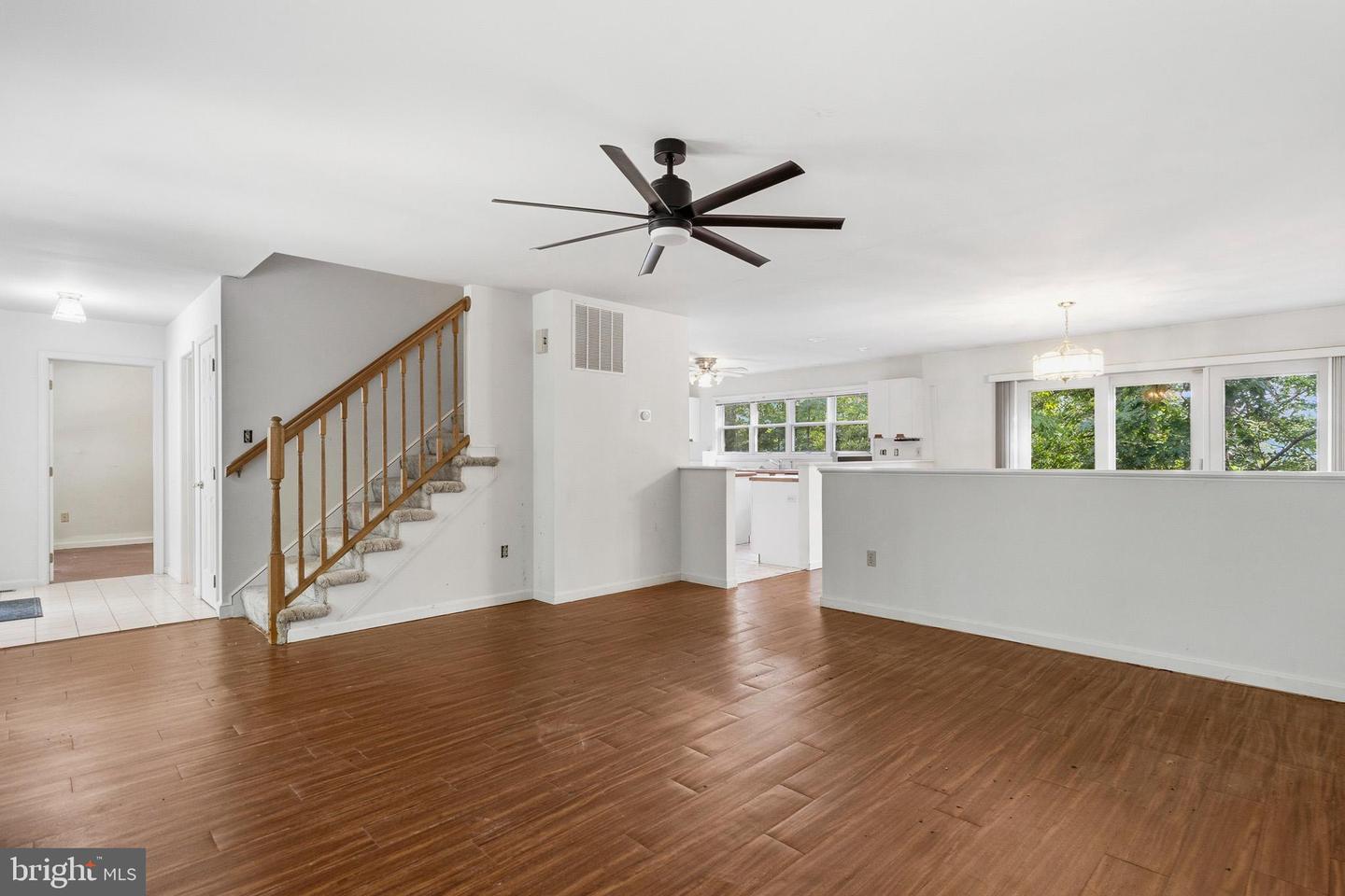 924 Chart Ct Property Photo 29