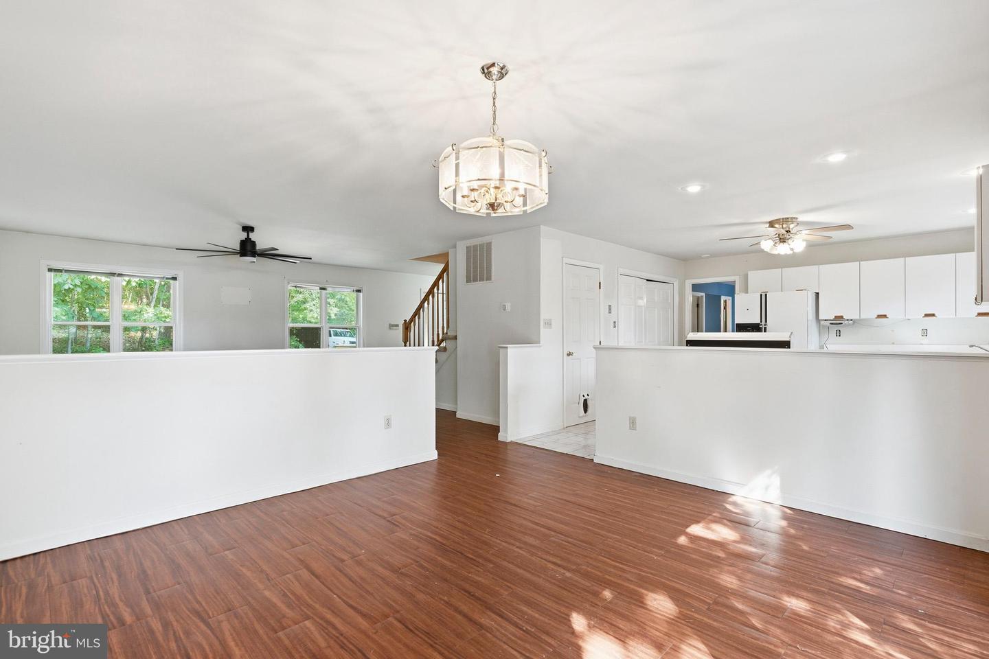 924 Chart Ct Property Photo 33