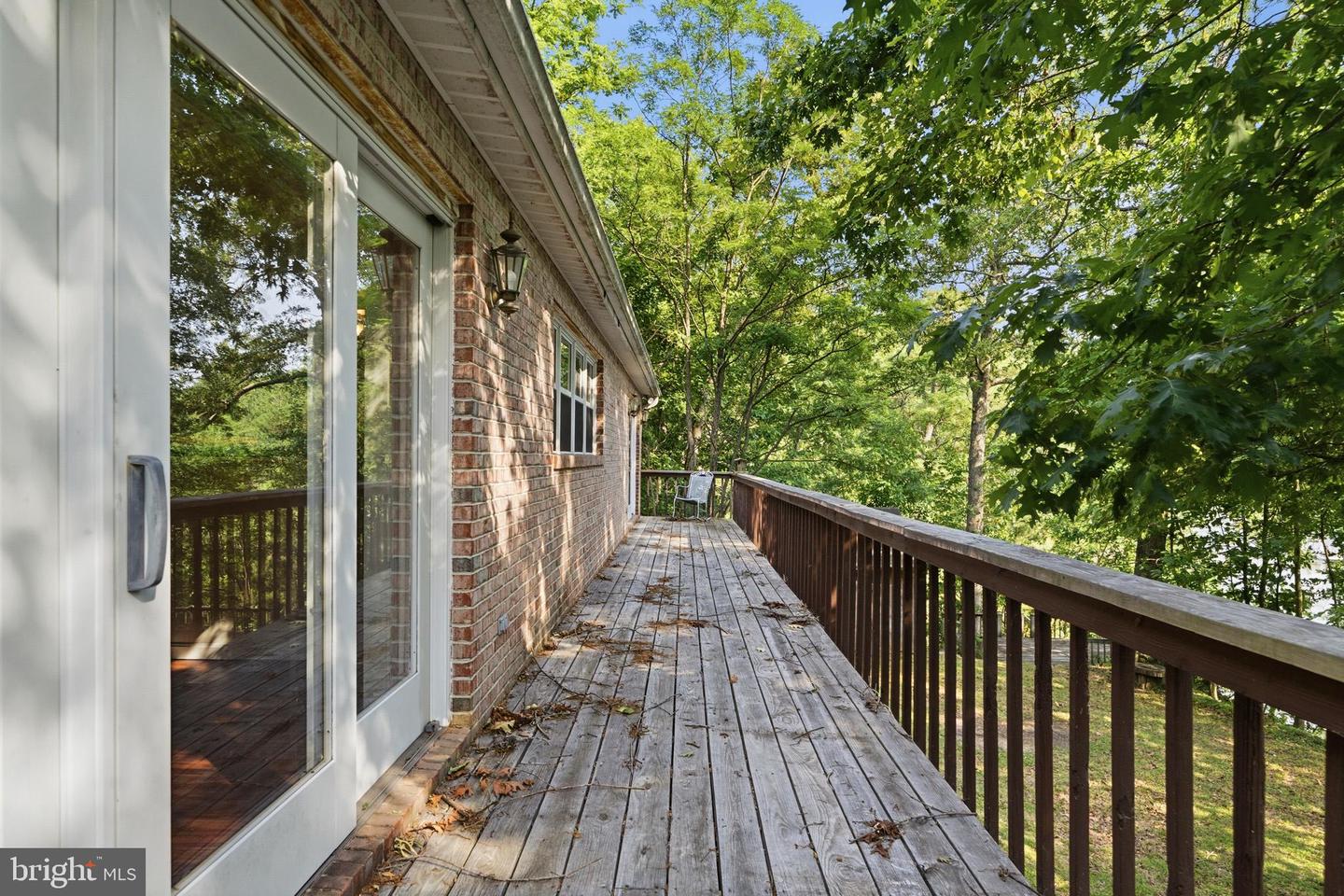 924 Chart Ct Property Photo 34