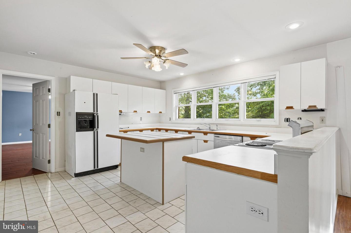 924 Chart Ct Property Photo 38