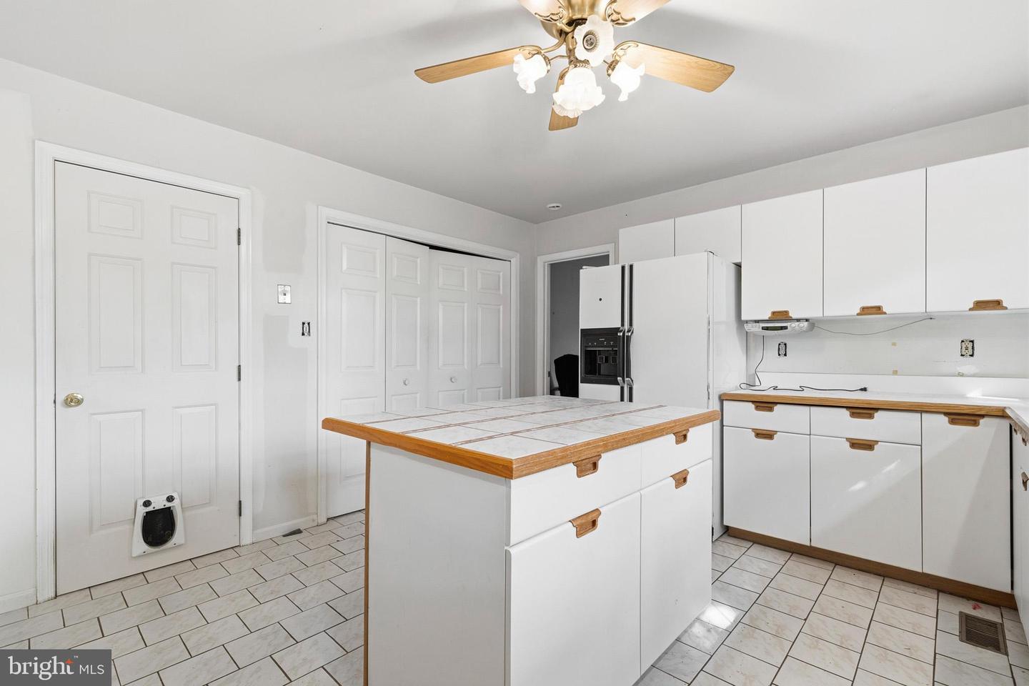 924 Chart Ct Property Photo 43