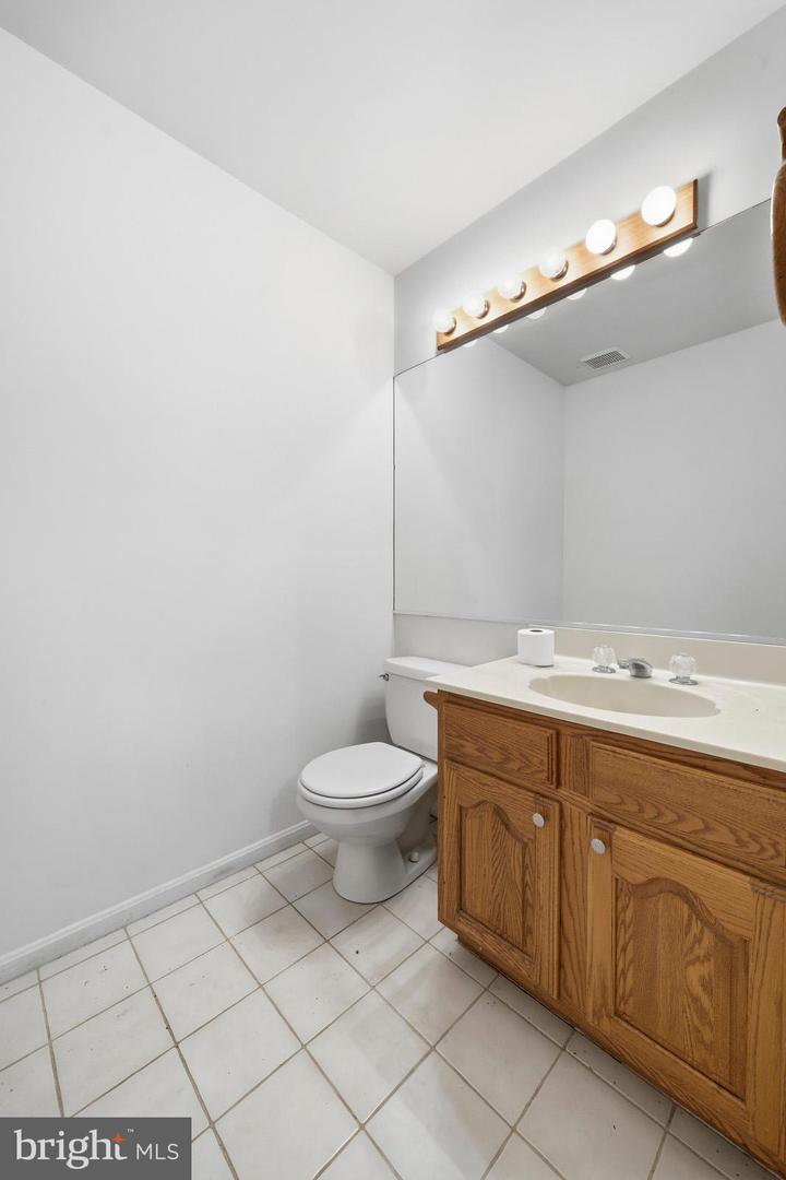 924 Chart Ct Property Photo 48