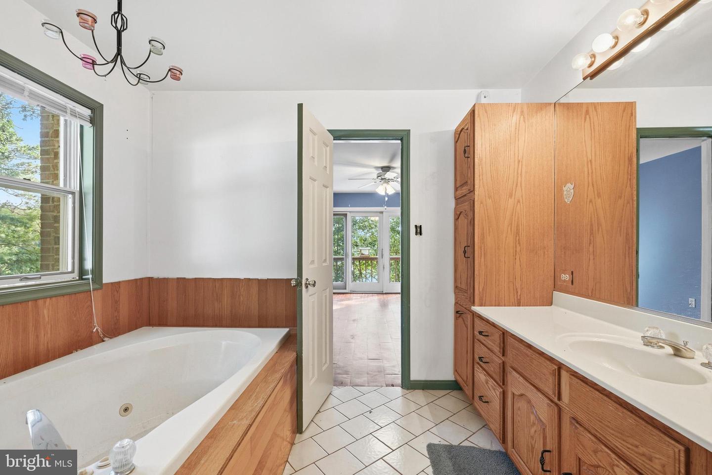 924 Chart Ct Property Photo 57