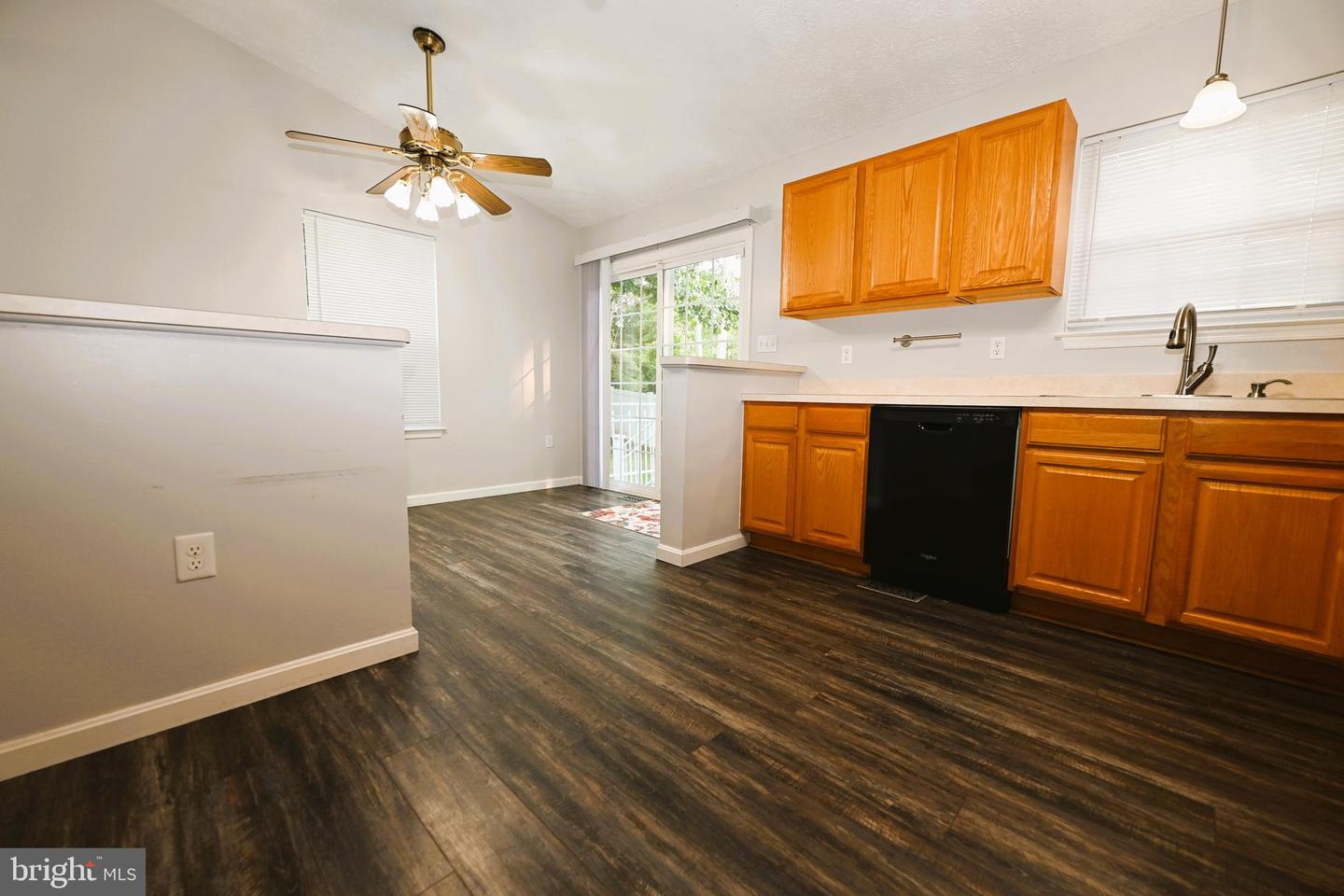 1023 Rimrock Rd Property Photo 6