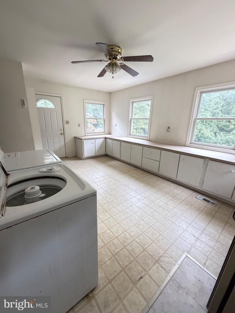 4331 Estate Dr Property Photo 25