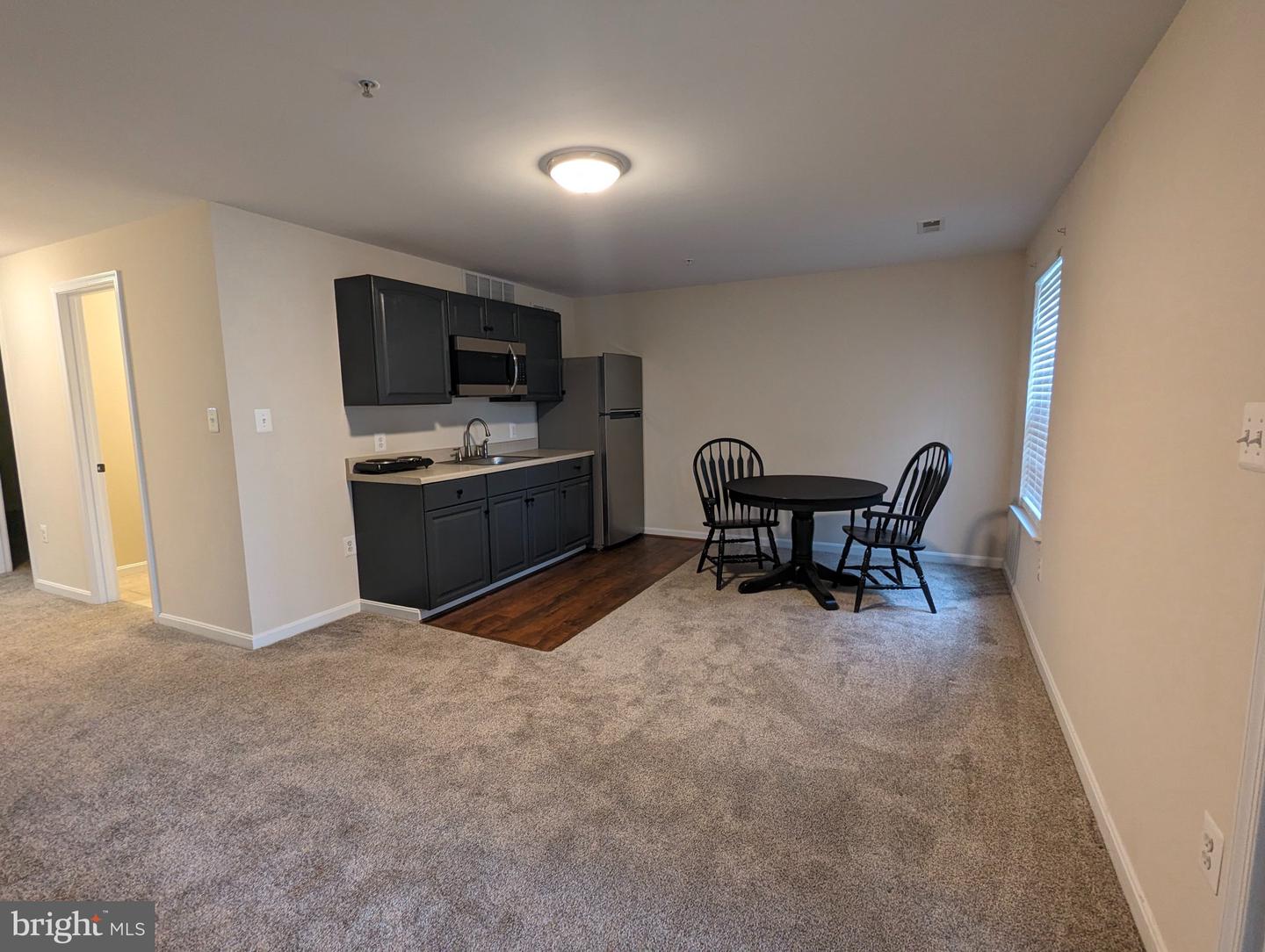 141 Winslow Pl Property Photo 1