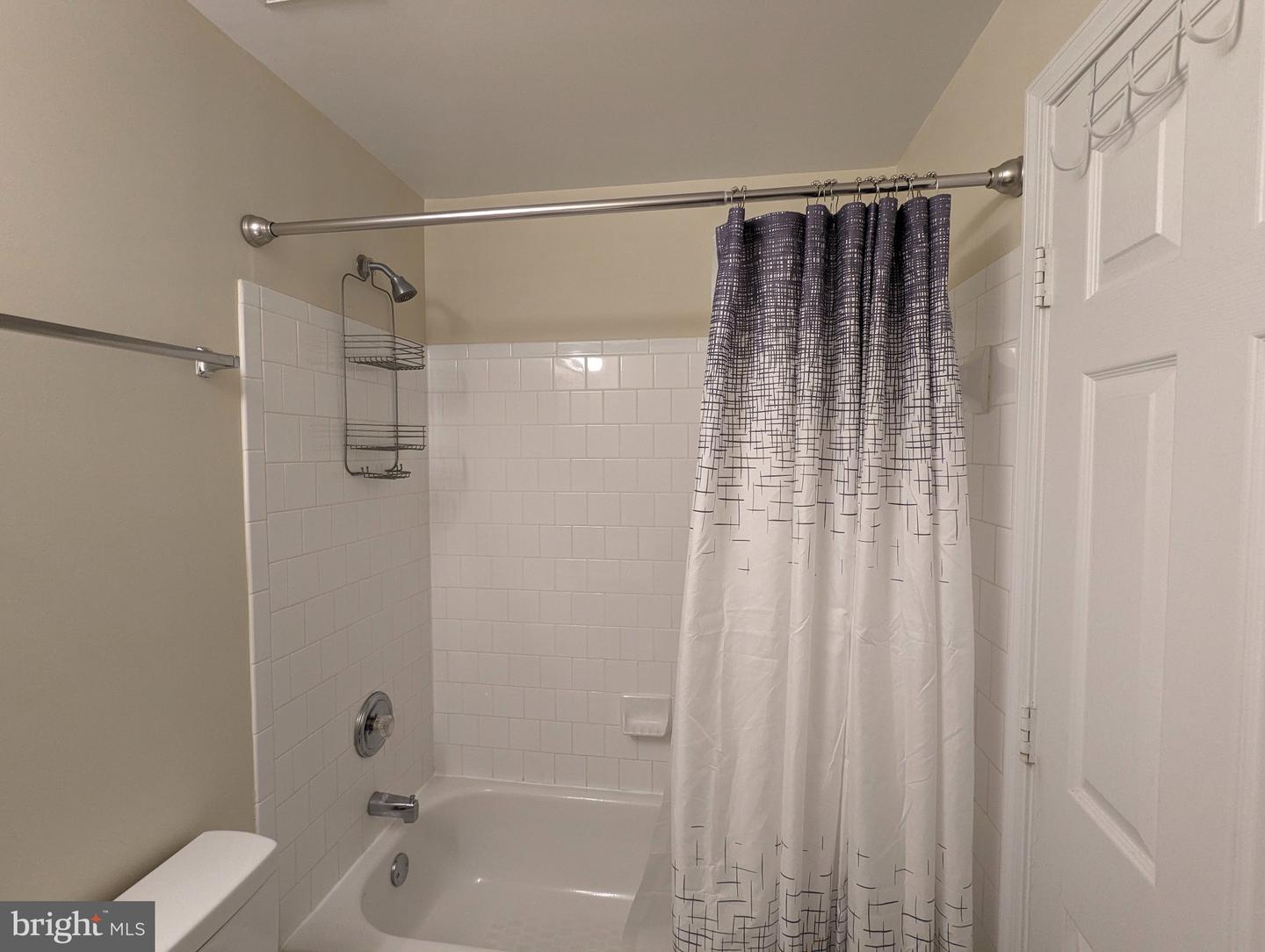141 Winslow Pl Property Photo 7