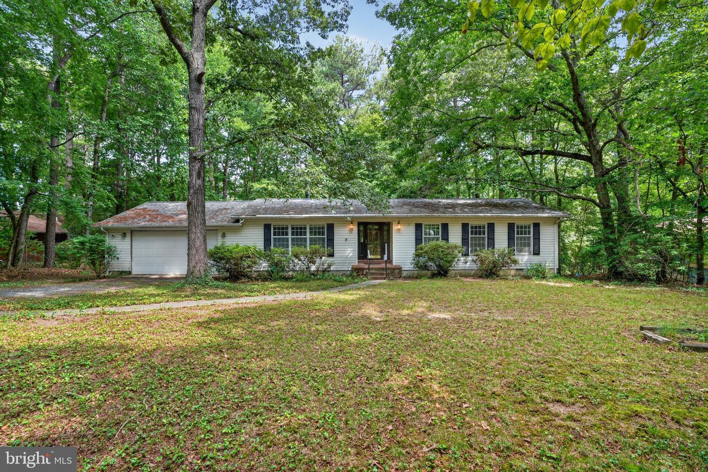 262 Elkins Ln Property Photo 3