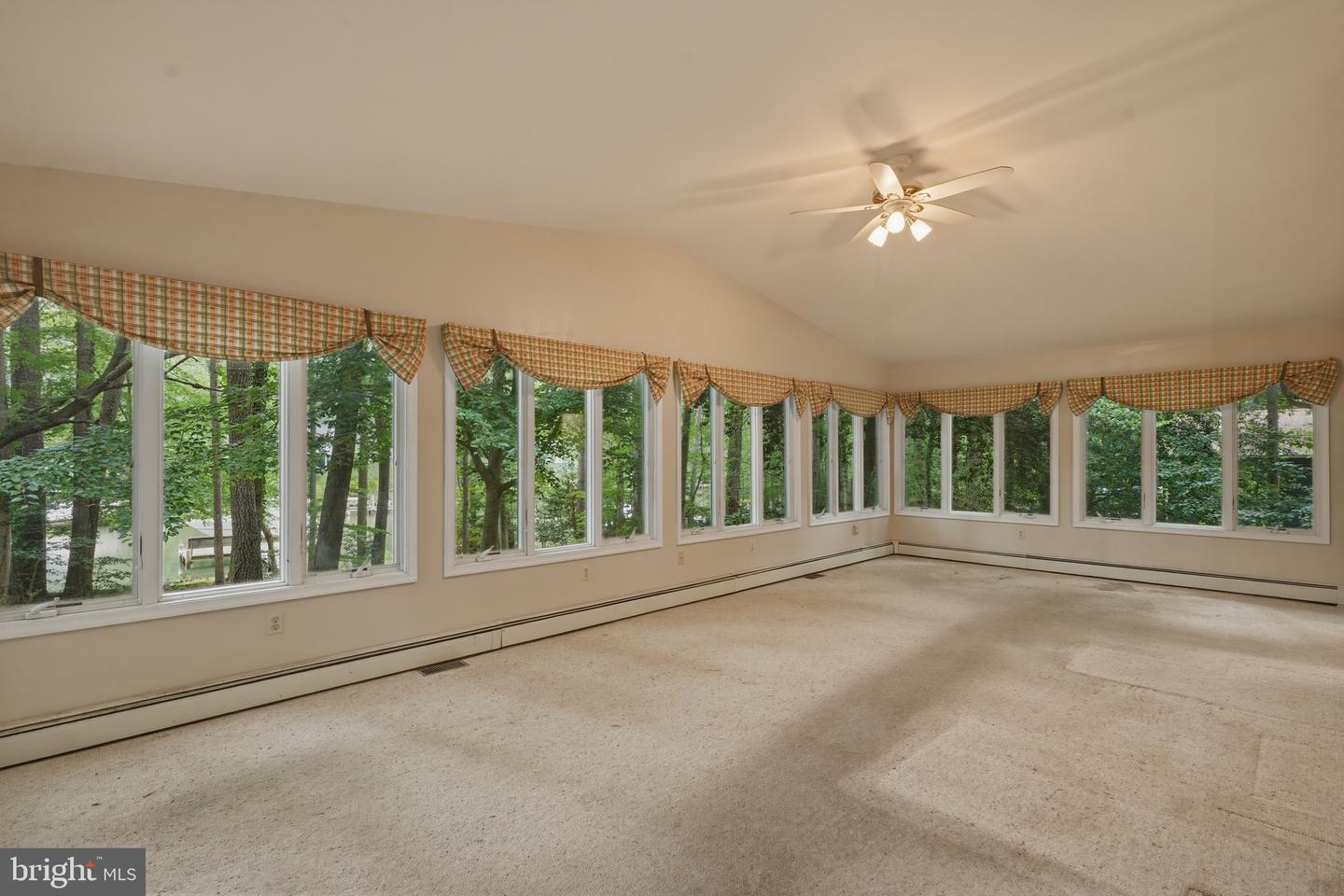 262 Elkins Ln Property Photo 21
