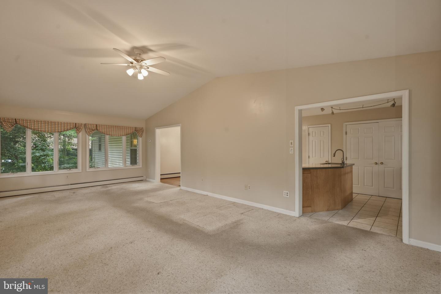 262 Elkins Ln Property Photo 22