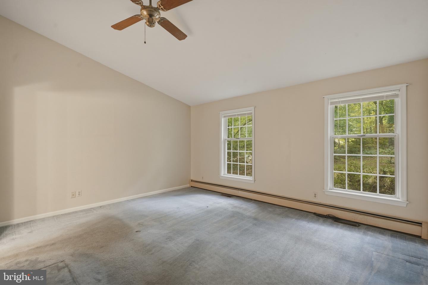 262 Elkins Ln Property Photo 25