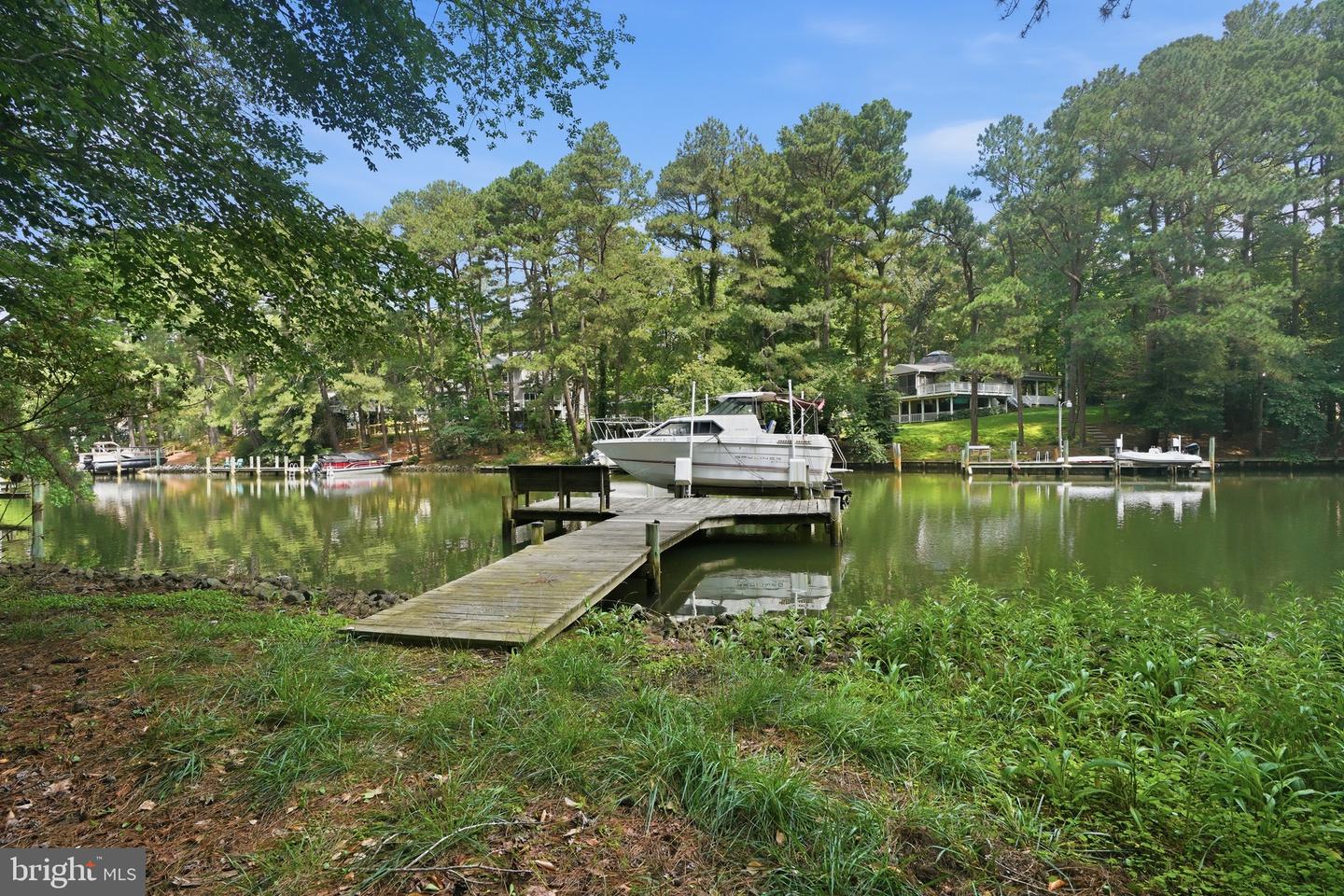 262 Elkins Ln Property Photo 44