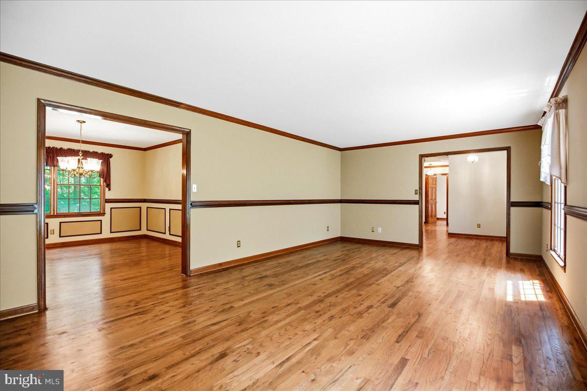 1151 Thompson Ct Property Photo 13