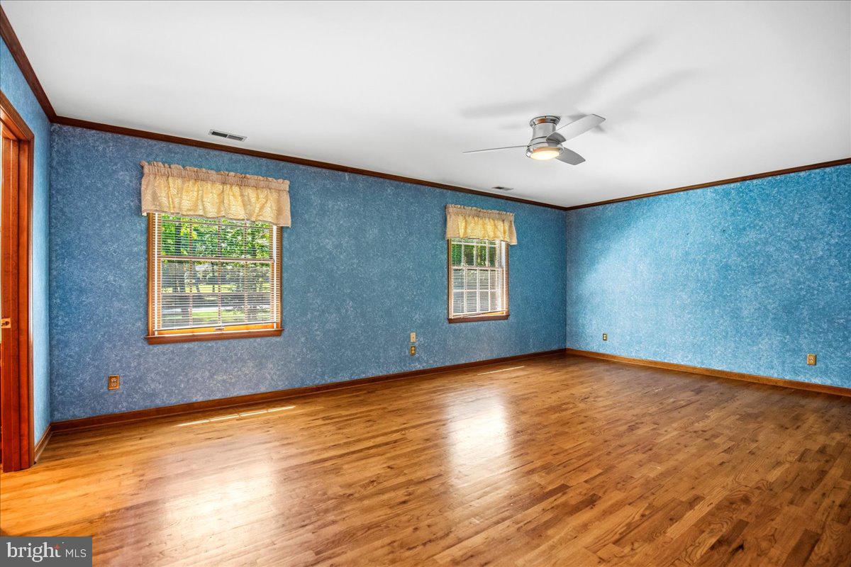 1151 Thompson Ct Property Photo 48