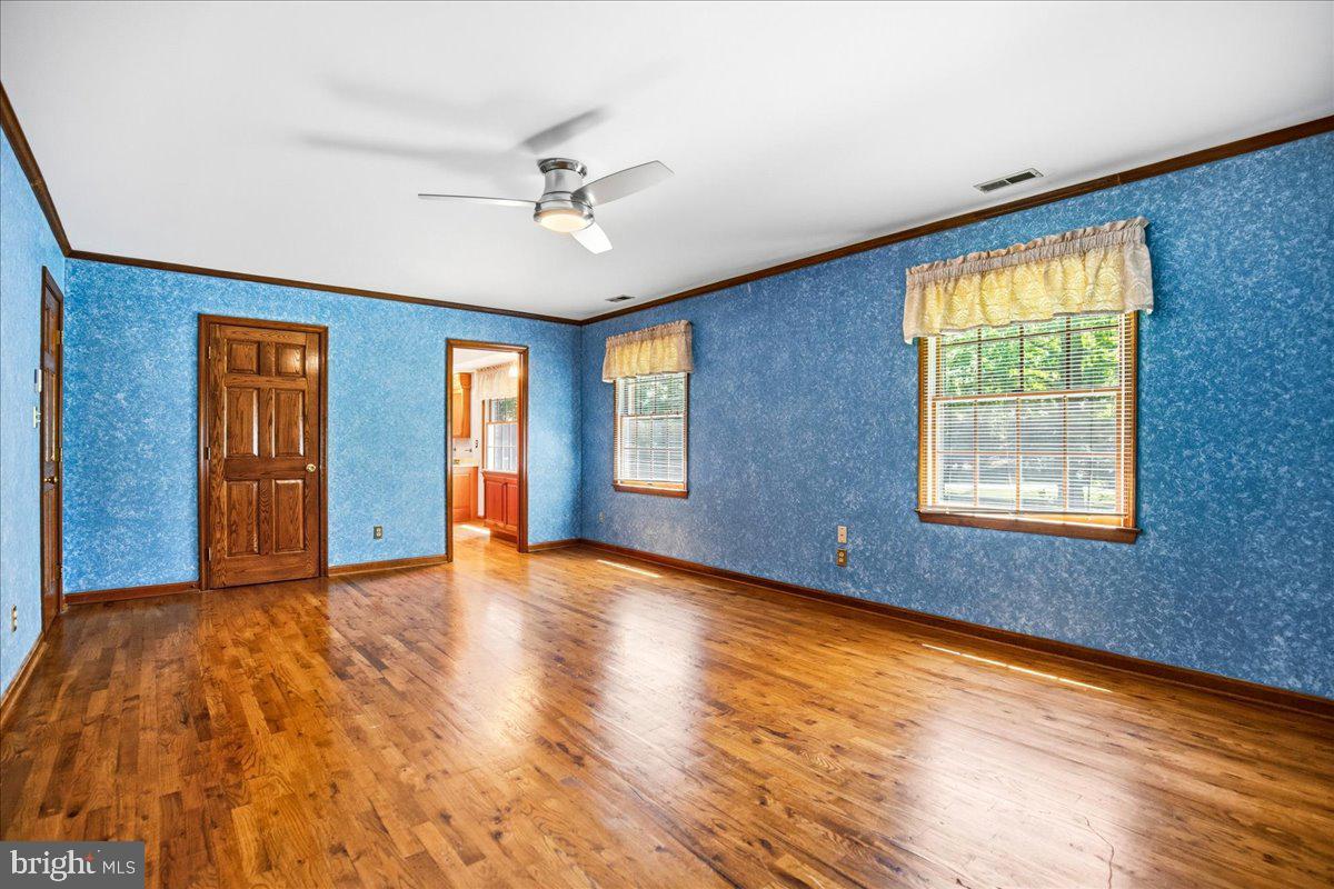 1151 Thompson Ct Property Photo 49