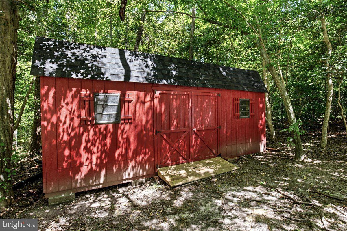 1151 Thompson Ct Property Photo 60