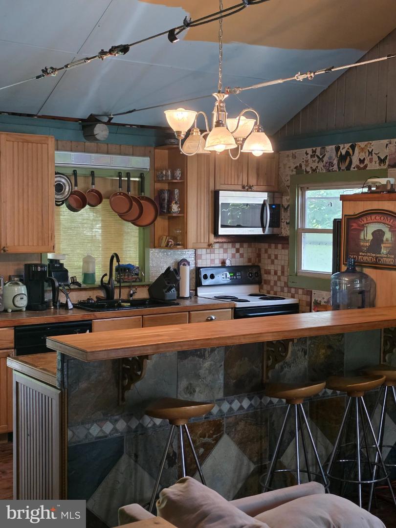 1124 Aztec Trl Property Photo 4