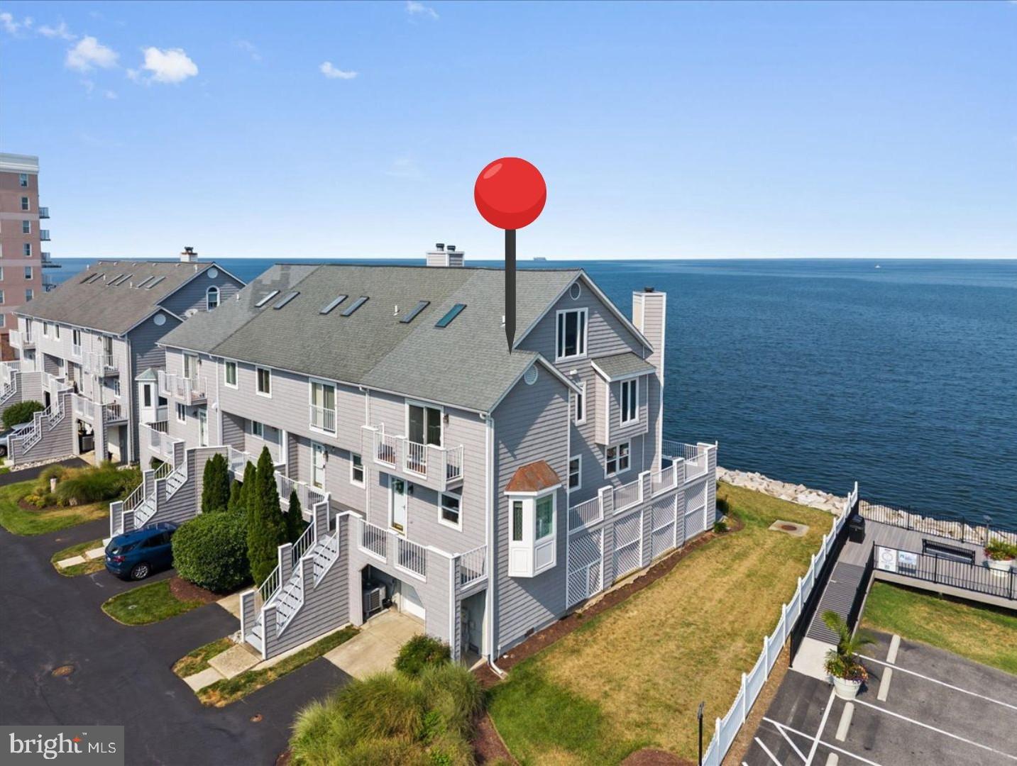 8337 BAY CREST CT Property Photo 1