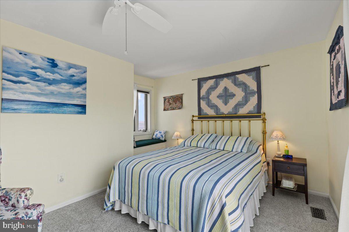 8337 Bay Crest Ct Property Photo 39