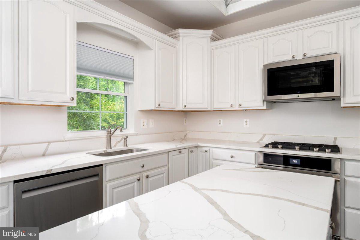 921 Spinnaker Way #921 Property Photo 1