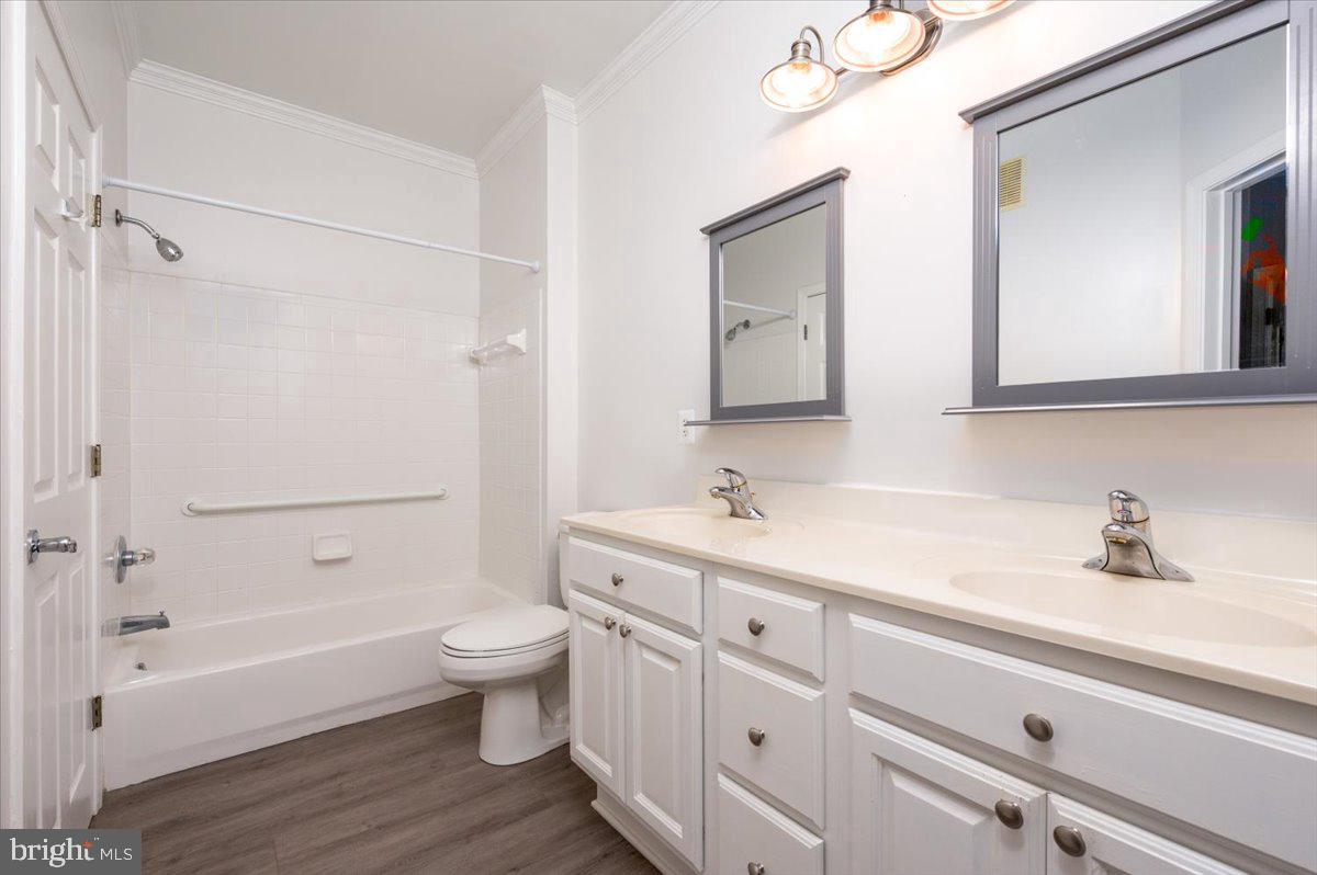 921 Spinnaker Way #921 Property Photo 11