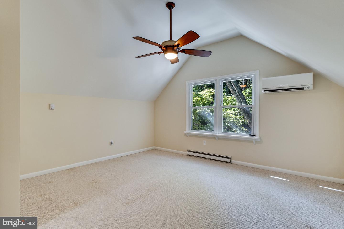 1341 Calvert Beach Rd Property Photo 28