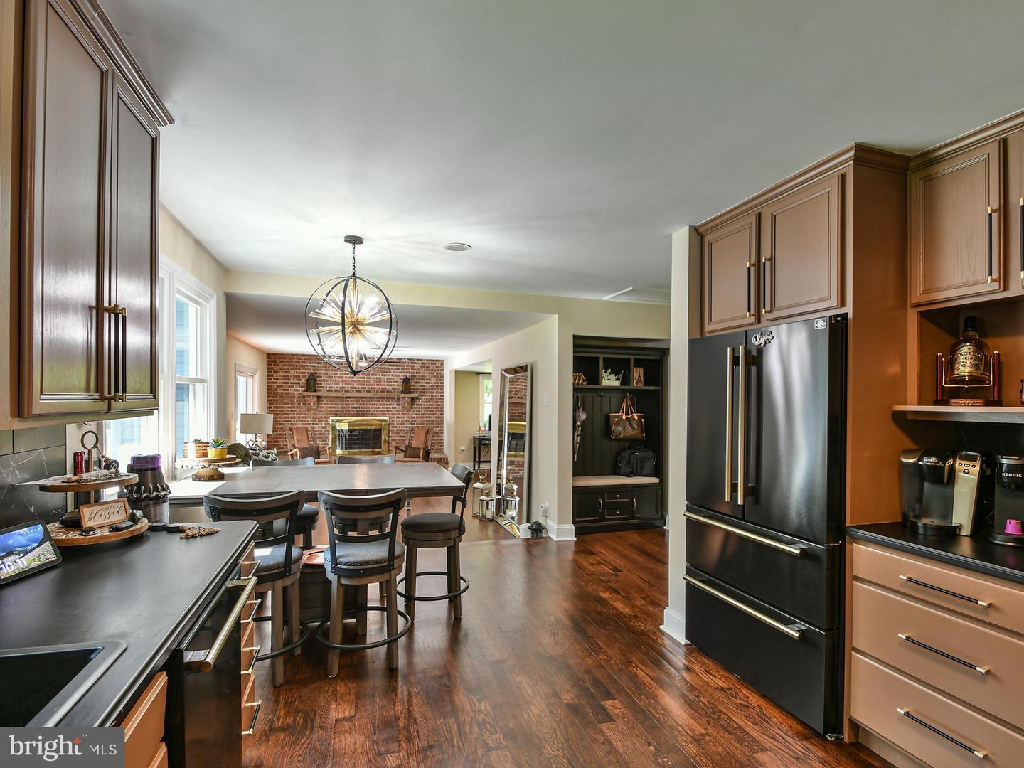 3841 Sunrise Dr Property Photo 4