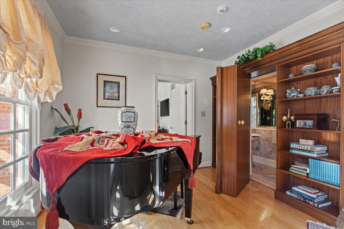2230 Shields Dr Property Photo 42