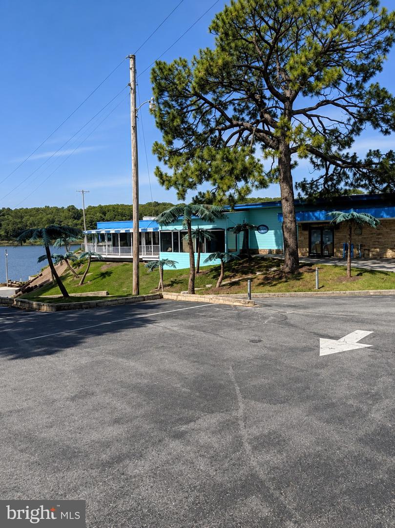 935 Outer Pl Property Photo 6