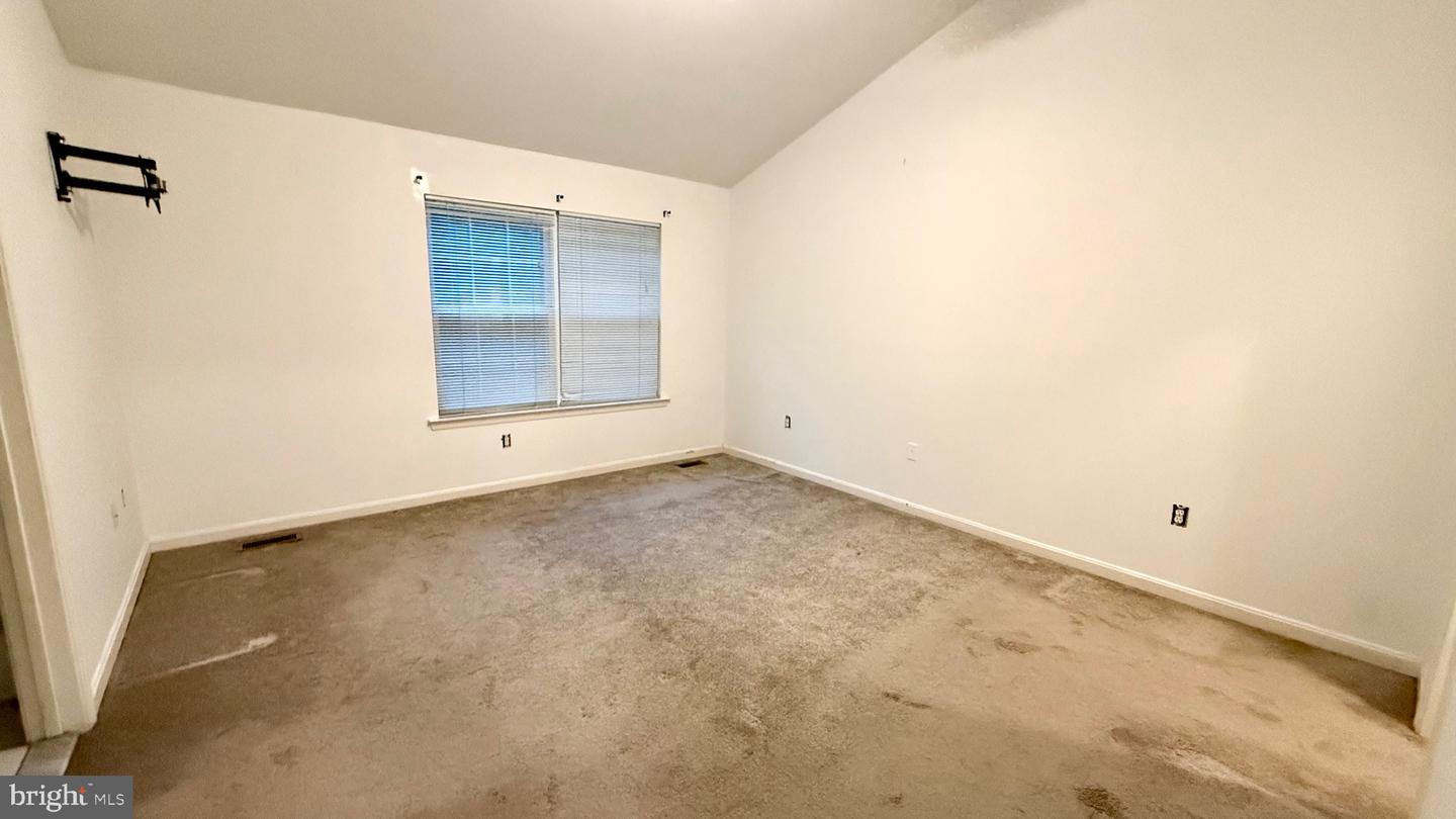 394 Cambridge Pl Property Photo 15
