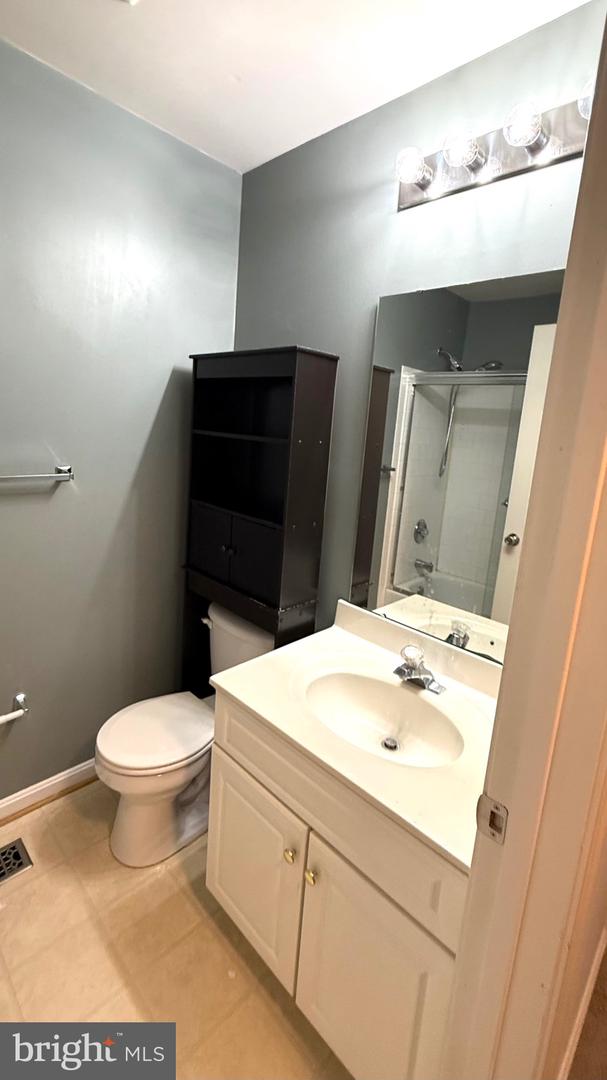 394 Cambridge Pl Property Photo 16