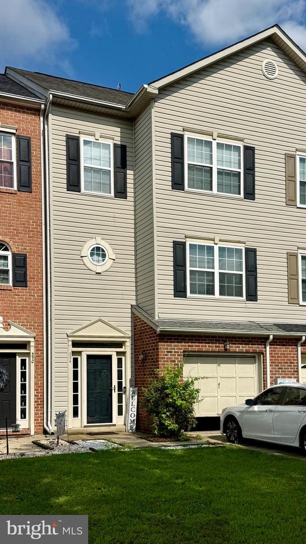 394 Cambridge Pl Property Photo 25