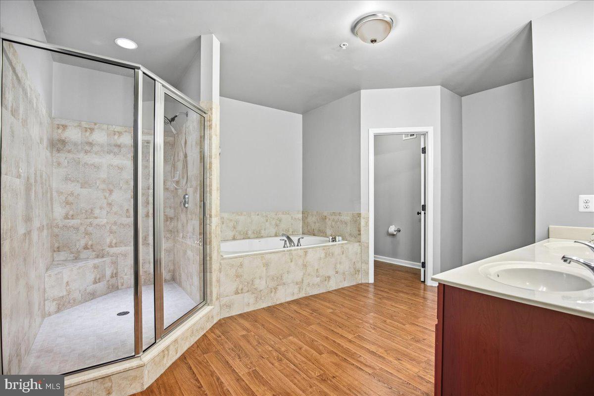 3640 Estelle Ct Property Photo 54