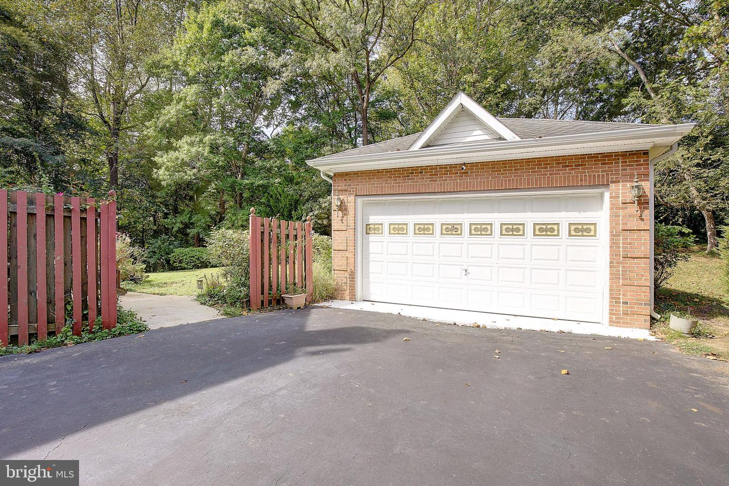 7421 Stone Ct Property Photo 5