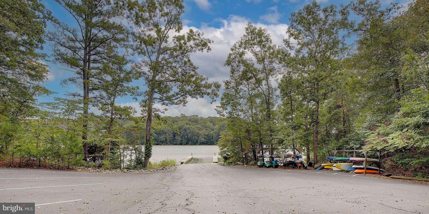7421 Stone Ct Property Photo 6