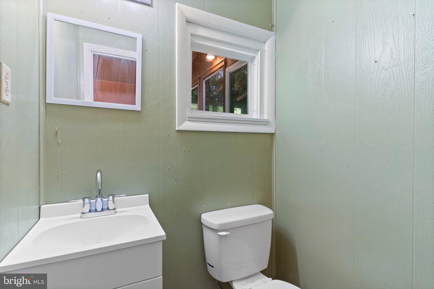 1026 Golden West Way Property Photo 10