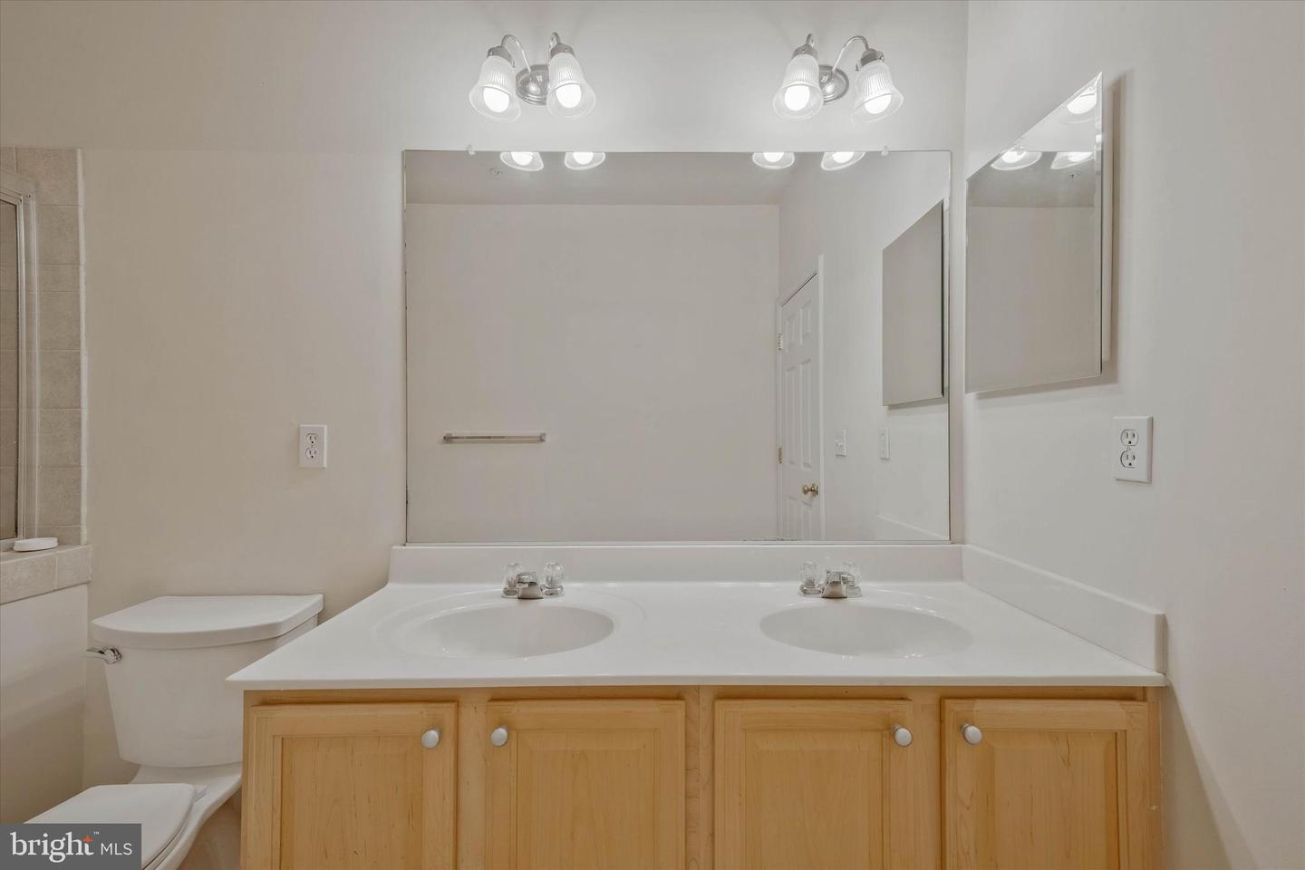 14276 Foxhall Rd #21 Property Photo 31