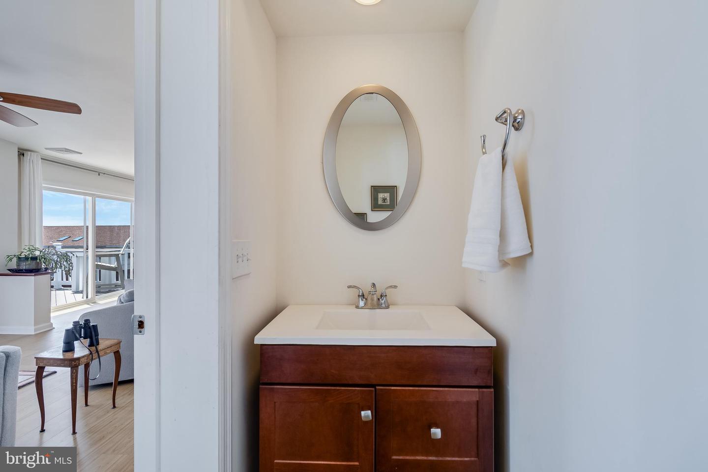 2818 Beach Dr Property Photo 22