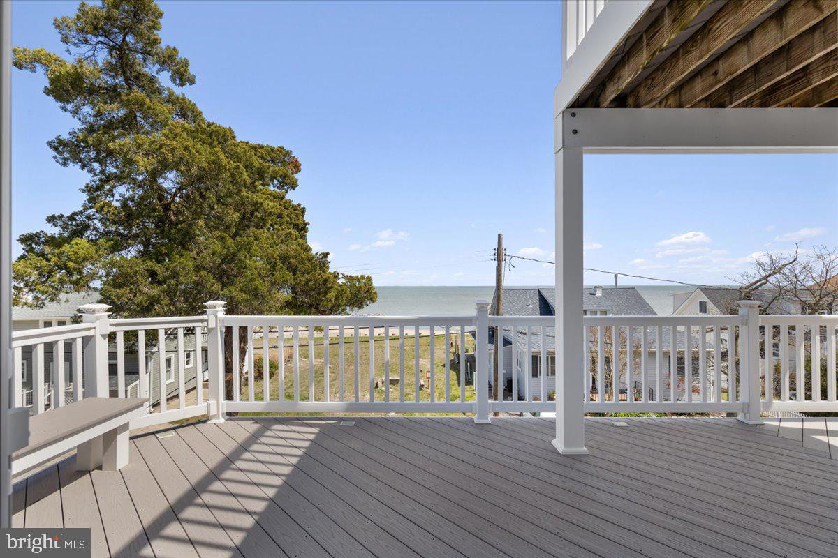 2818 Beach Dr Property Photo 30