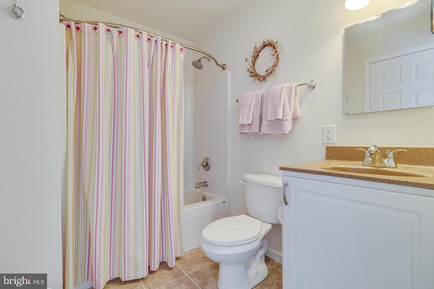 2818 Beach Dr Property Photo 32