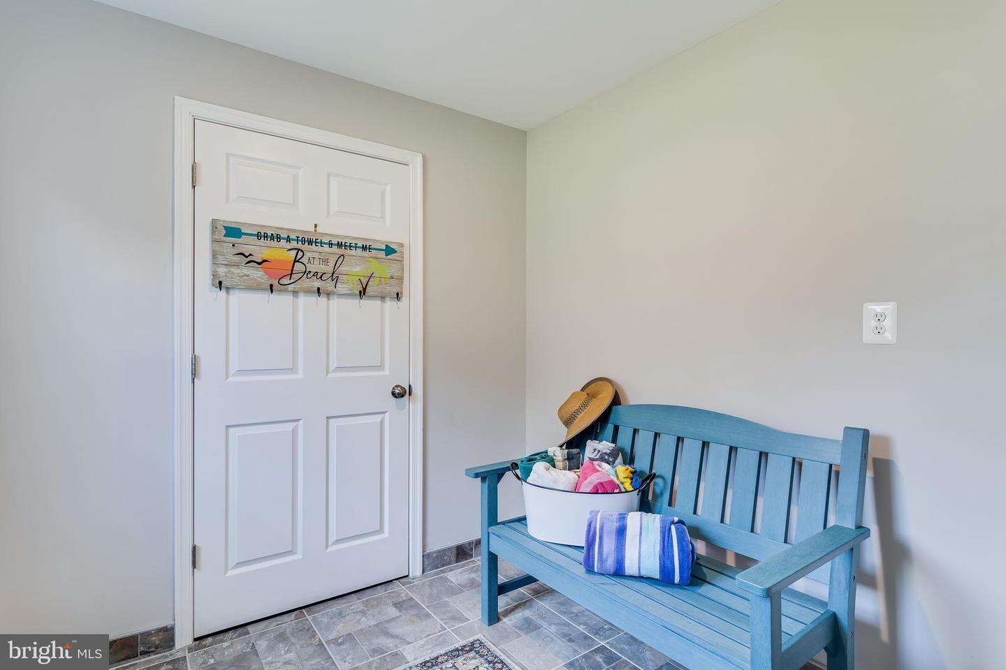 2818 Beach Dr Property Photo 46