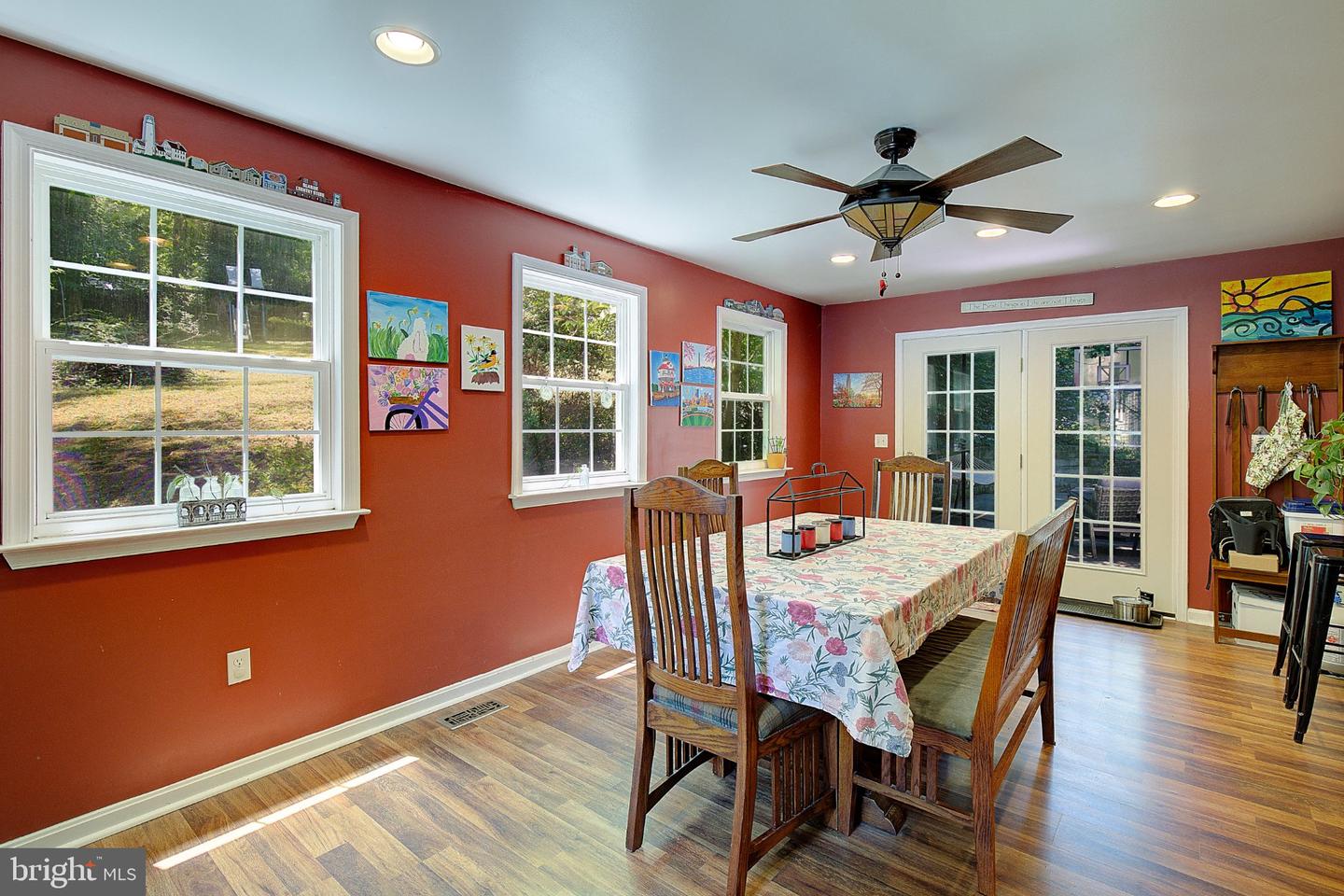 514 Meadow Property Photo 3
