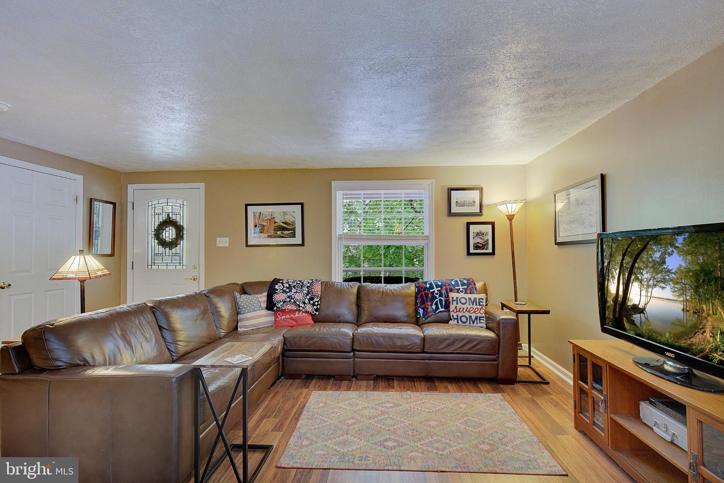 514 Meadow Property Photo 7