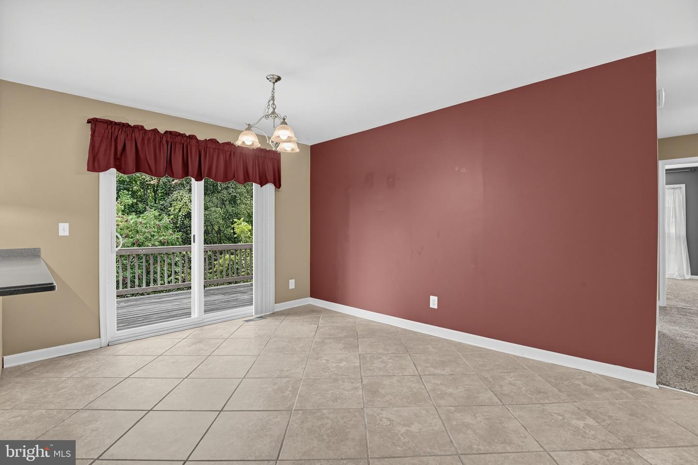 9430 Solomons Island Rd Property Photo 13