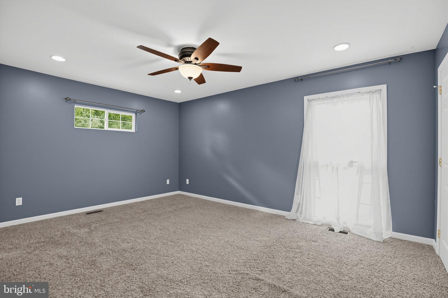 9430 Solomons Island Rd Property Photo 18