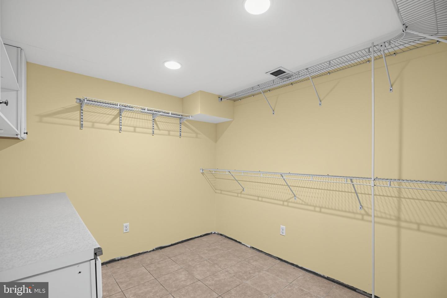 9430 Solomons Island Rd Property Photo 30